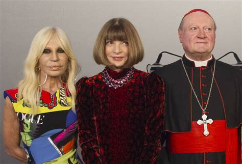 versace religion|Vatican, Versace and Vogue team up to show .